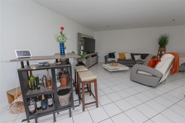 665 NE 195th St # 419, Miami FL 33179 - Miami, FL - Photo 7
