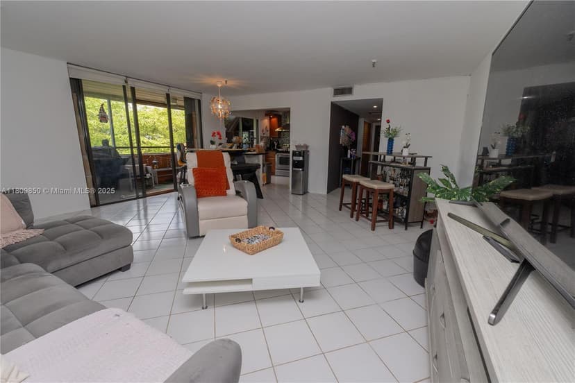 665 NE 195th St # 419, Miami FL 33179