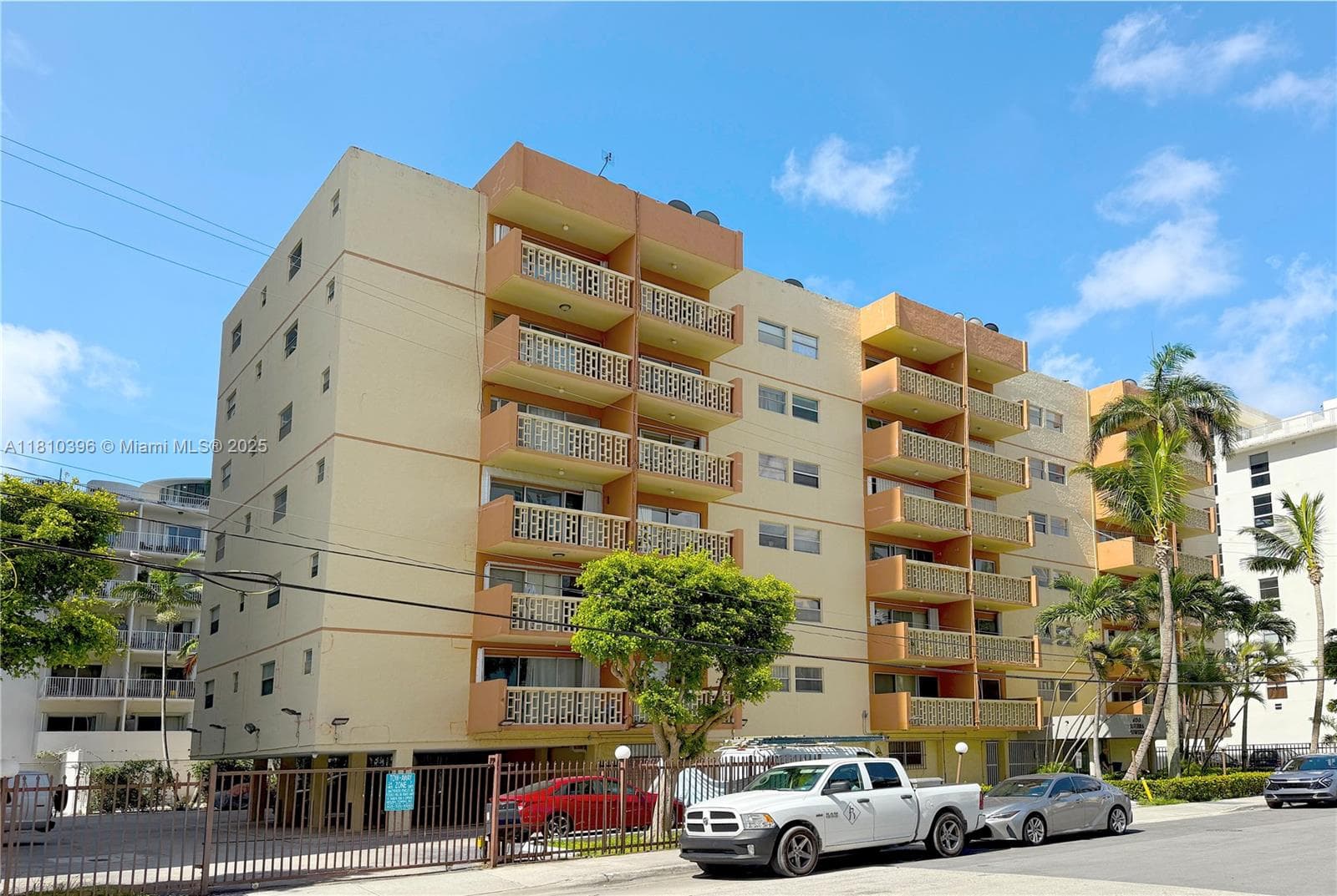 600 NE 25th St, Miami FL 33137