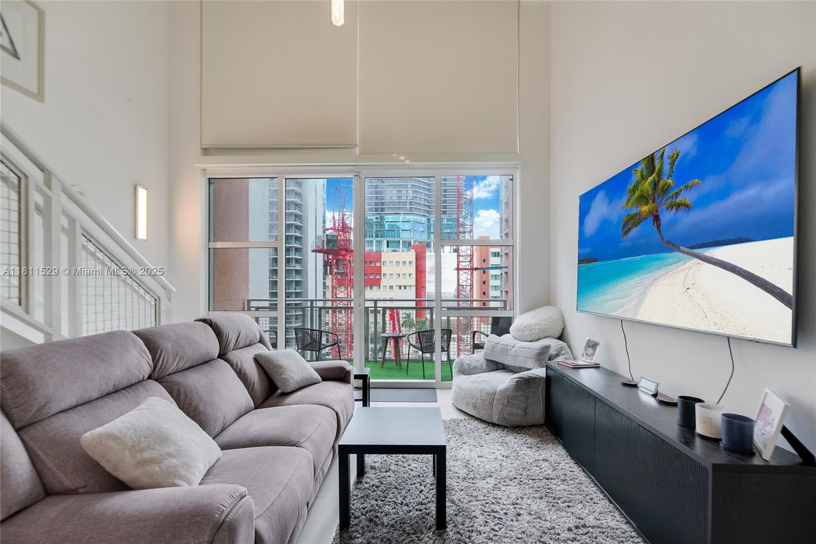 244 Biscayne Blvd # 644, Miami FL 33132