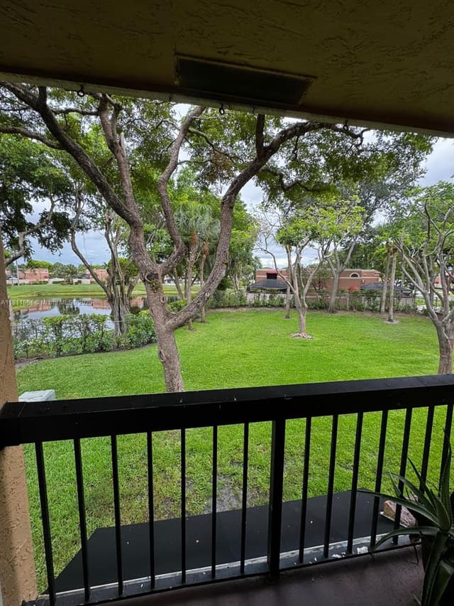 6023 10th Ave N # 215, Green Acres FL 33463 - Green Acres, FL - Photo 3