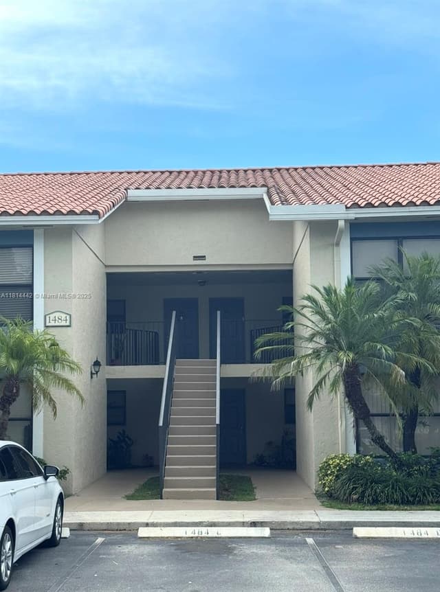 1484 Lake Crystal Dr, West Palm Beach FL 33411 - West Palm Beach, FL - Photo 2