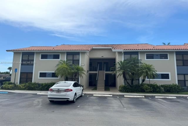 1484 Lake Crystal Dr, West Palm Beach FL 33411 - West Palm Beach, FL - Photo 3