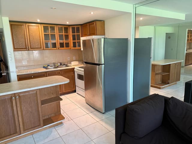 217 Suffolk F # 217, Boca Raton FL 33434 - Boca Raton, FL - Photo 4
