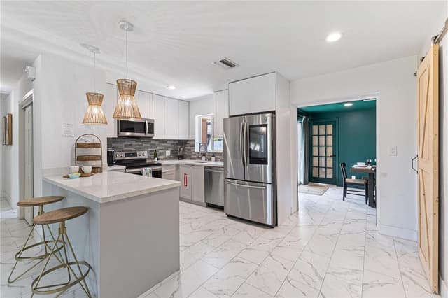 14 NE 29th Street, Wilton Manors FL 33334 - Wilton Manors, FL - Photo 5