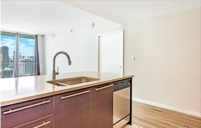 1900 N Bayshore Dr # 3909, Miami FL 33132 - Miami, FL - Photo 6