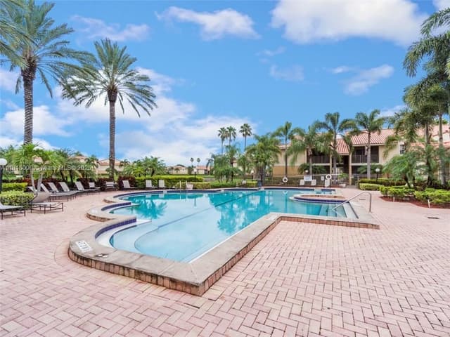 1235 SW 46th Ave # 707, Pompano Beach FL 33069 - Pompano Beach, FL - Photo 2