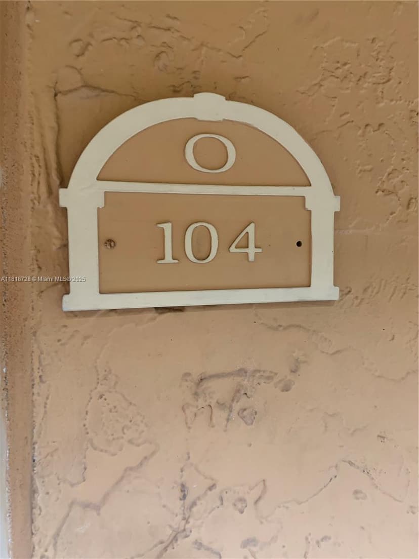 17911 NW 68th Ave # O104, Hialeah FL 33015