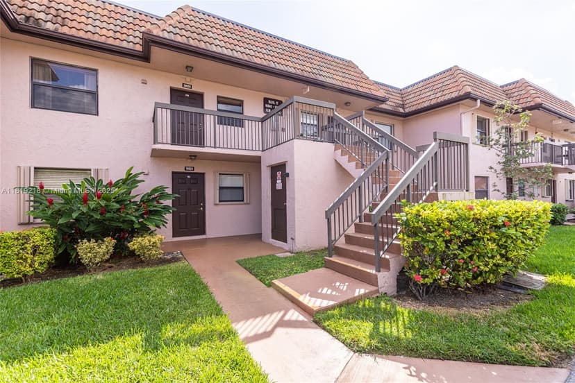 10624 NW 10th St # 103, Pembroke Pines FL 33026