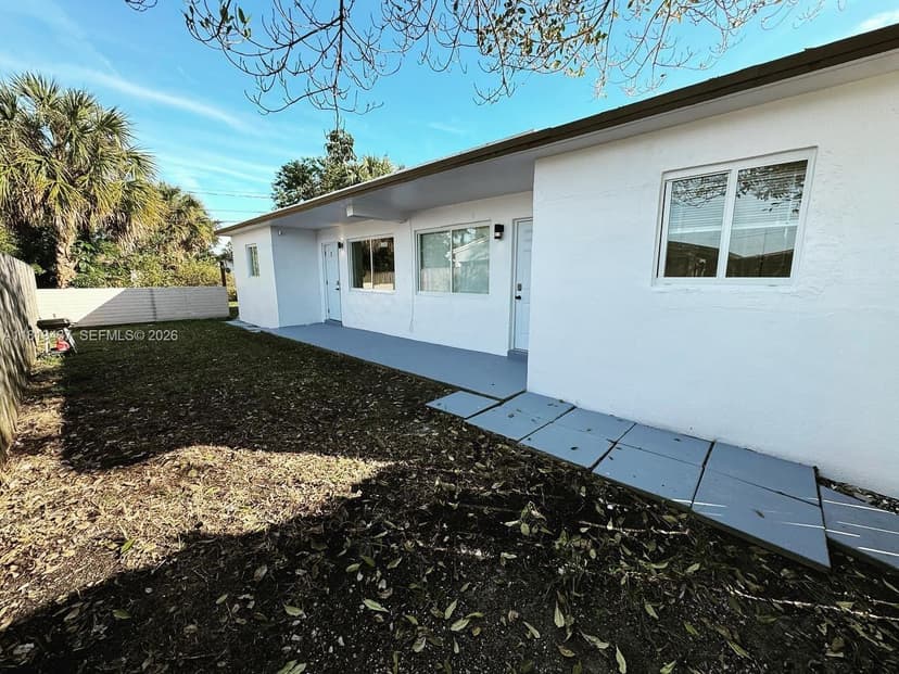 516 NW 18th Ave, Fort Lauderdale FL 33311