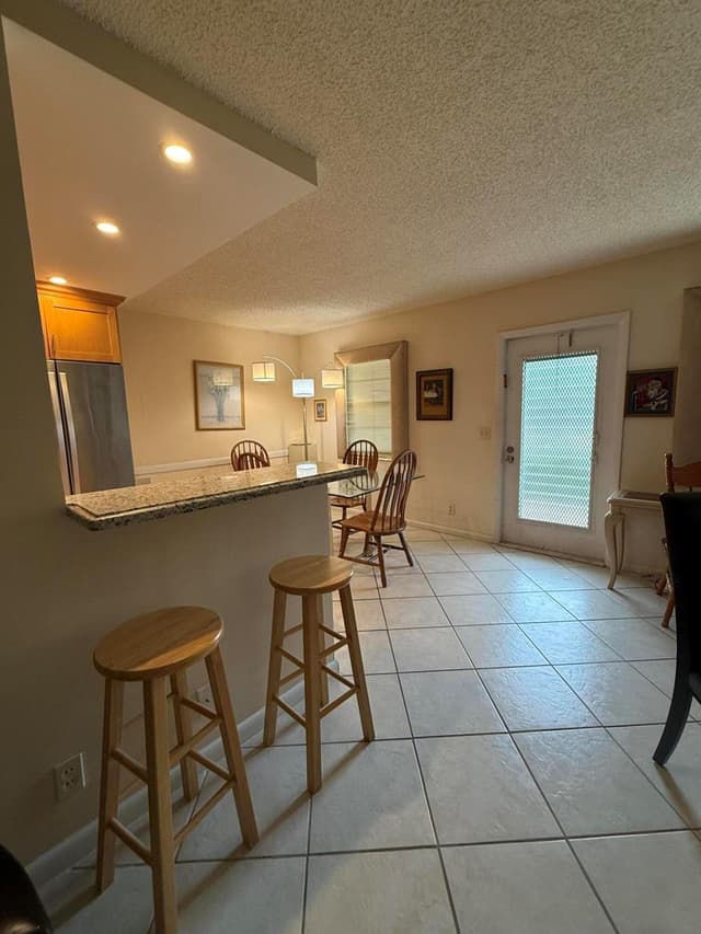 1046 Wolverton C, Boca Raton FL 33434 - Boca Raton, FL - Photo 3