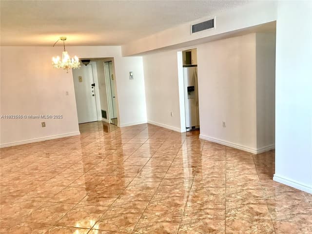 1833 S Ocean Dr # 305, Hallandale Beach FL 33009 - Hallandale Beach, FL - Photo 4