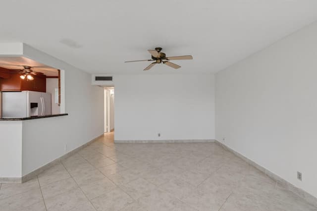 228 Brittany E, Delray Beach FL 33446 - Delray Beach, FL - Photo 6