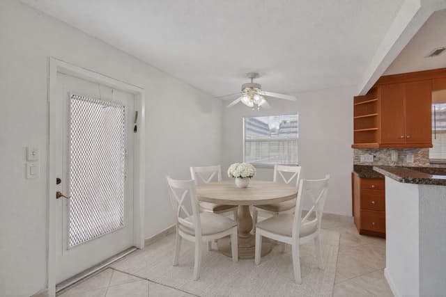 228 Brittany E, Delray Beach FL 33446 - Delray Beach, FL - Photo 7