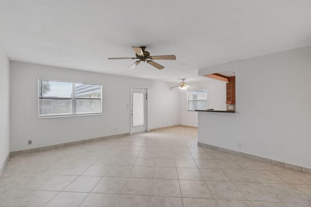 228 Brittany E, Delray Beach FL 33446 - Delray Beach, FL - Photo 5