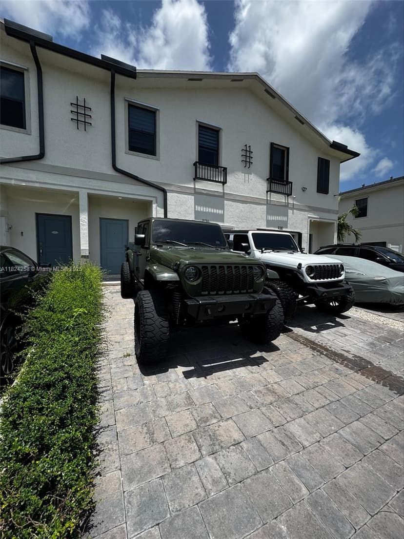 1136 SW 6th Ave, Florida City FL 33034