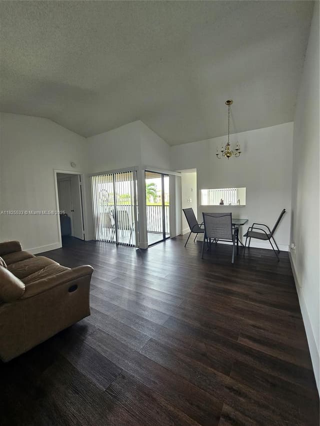 1002 Adams Ave # 1002E, Homestead FL 33034 - Homestead, FL - Photo 2