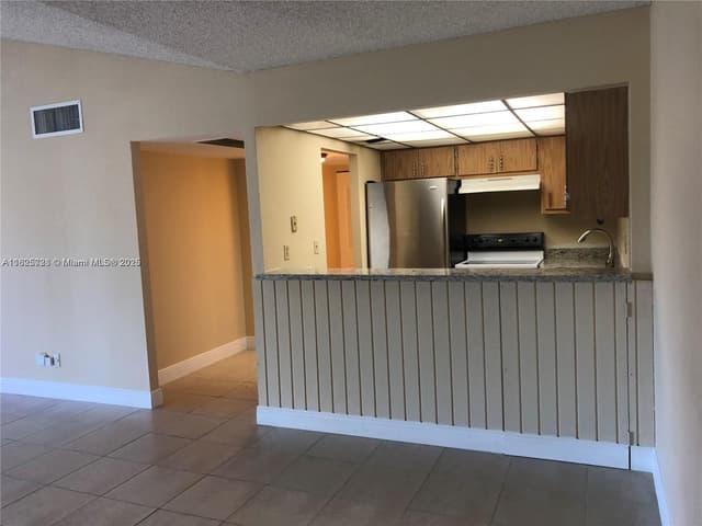 5995 Washington St # 233, Hollywood FL 33023 - Hollywood, FL - Photo 2