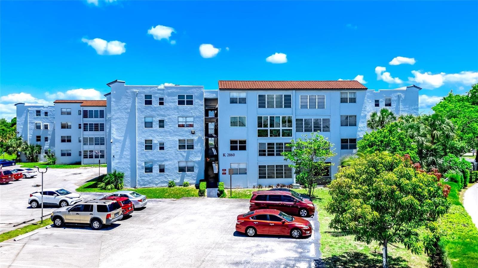 2860 Somerset Drive # 404K, Lauderdale Lakes FL 33311 - Lauderdale Lakes, FL - Photo 1