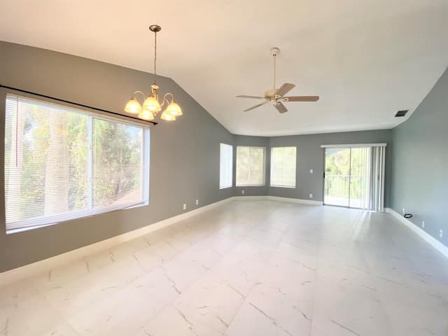 815 W Boynton Beach Boulevard # 201, Boynton Beach FL 33426 - Boynton Beach, FL - Photo 3