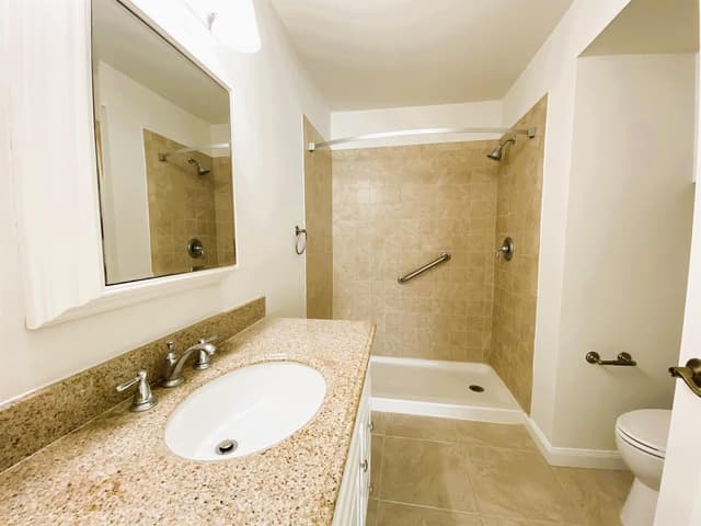 815 W Boynton Beach Boulevard # 102, Boynton Beach FL 33426 - Boynton Beach, FL - Photo 3
