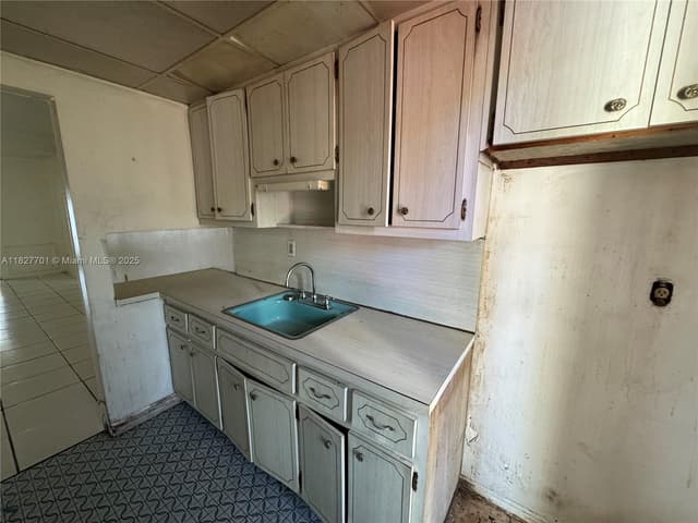 270 NE 191st St # 108, Miami FL 33179 - Miami, FL - Photo 4