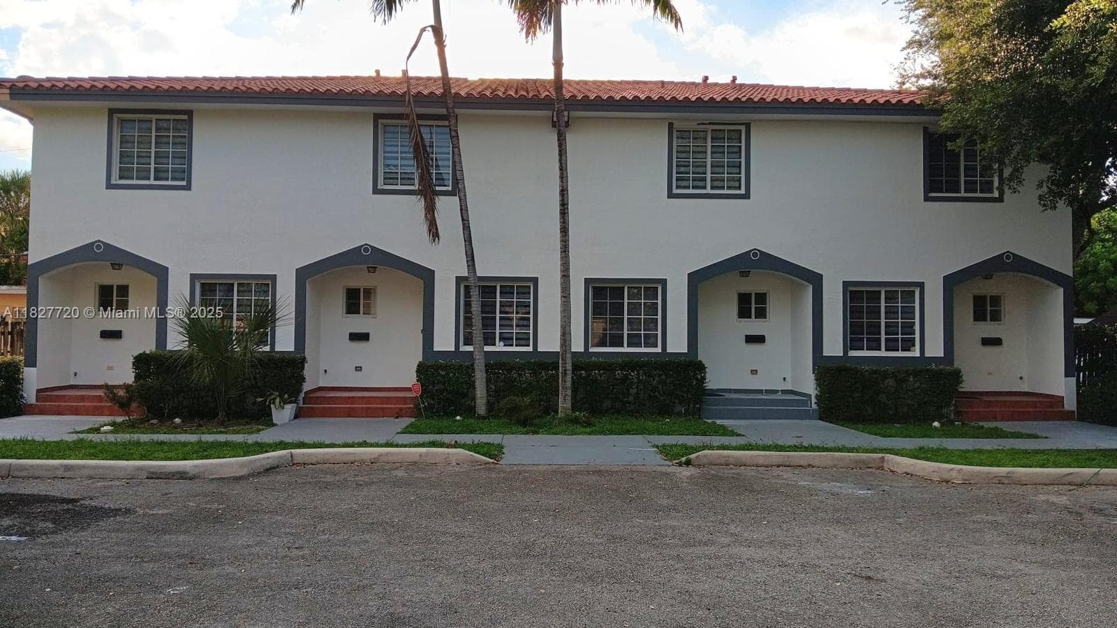 972 N 18th Ct, Hollywood FL 33020 - Hollywood, FL - Photo 1