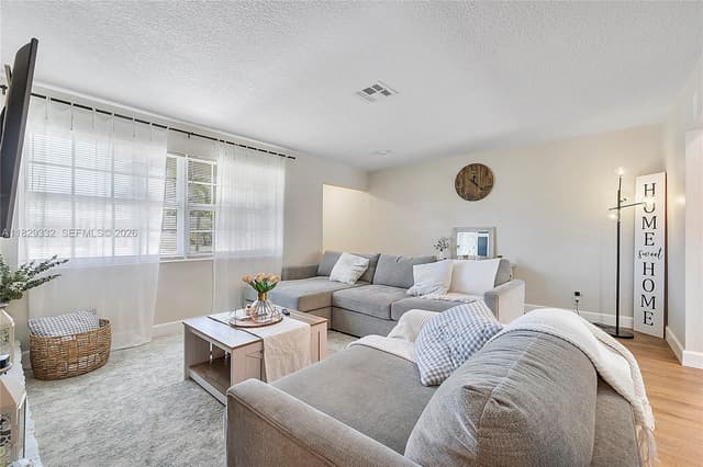 3301 NW 42nd St, Lauderdale Lakes FL 33309 - Lauderdale Lakes, FL - Photo 3