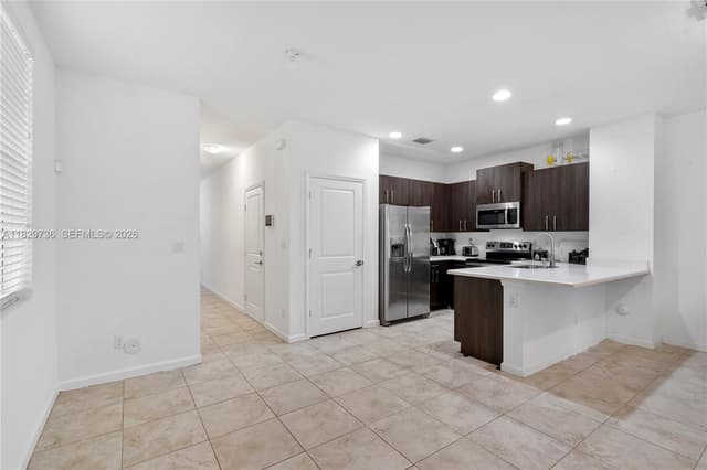 1128 NW 40th Ter, Lauderhill FL 33313 - Lauderhill, FL - Photo 7