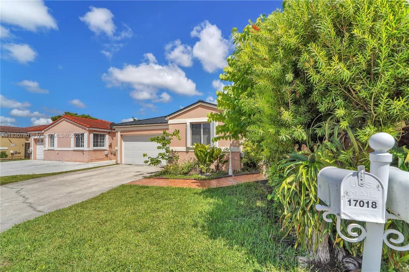 17018 SW 142nd Pl, Miami FL 33177