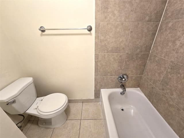 4334 NW 9th Avenue # 3B, Deerfield Beach FL 33064 - Deerfield Beach, FL - Photo 4