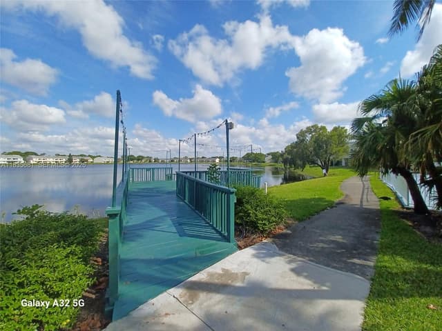 3421 NW 44th St # 103, Oakland Park FL 33309 - Oakland Park, FL - Photo 2