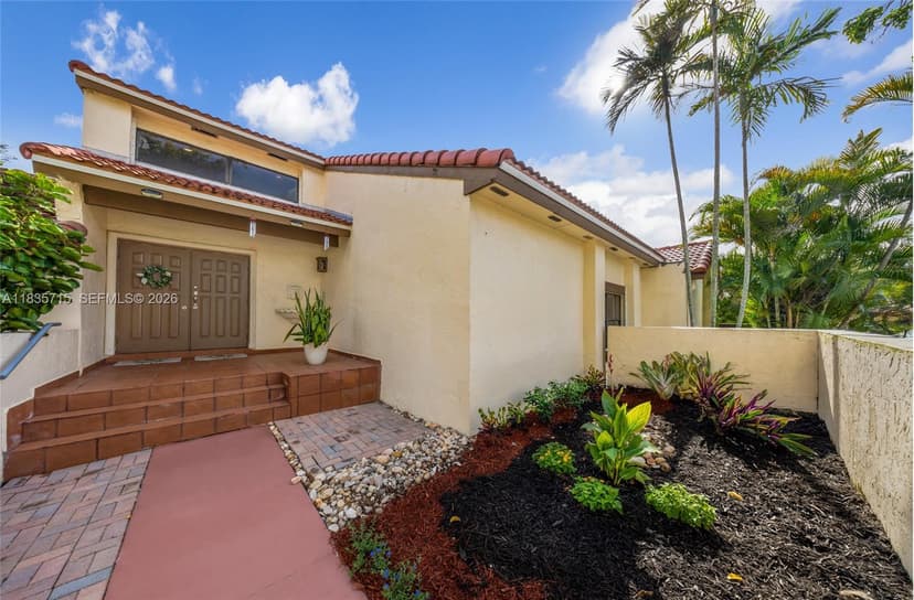 6637 NW 181st Ln, Hialeah FL 33015