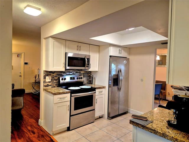 1390 NW 70th Lane, Margate FL 33063 - Margate, FL - Photo 6