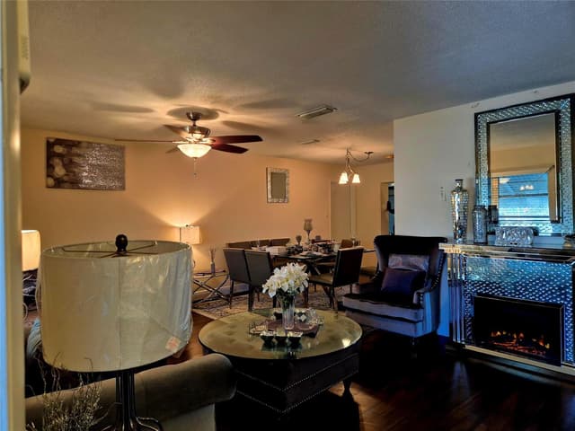 1390 NW 70th Lane, Margate FL 33063 - Margate, FL - Photo 3