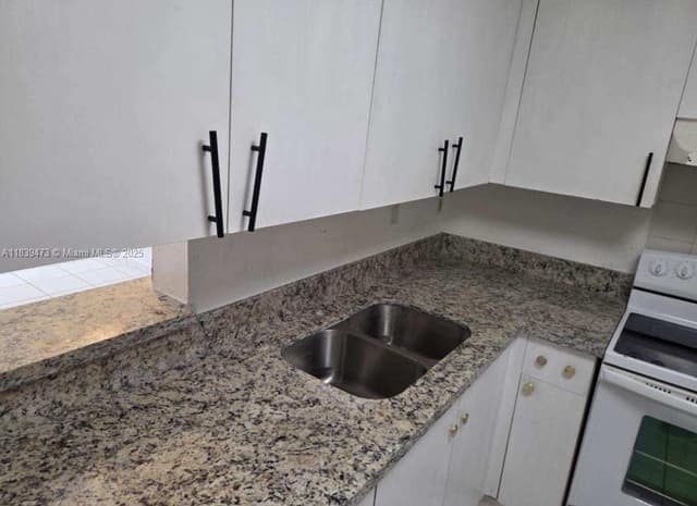 5755 W 20 Ave # 206, Hialeah FL 33012 - Hialeah, FL - Photo 7