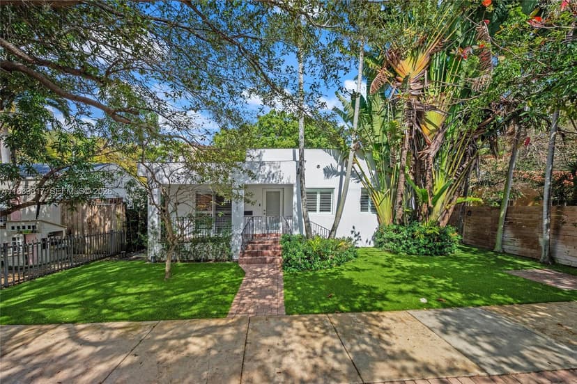 2511 Tequesta Ln, Coconut Grove FL 33133