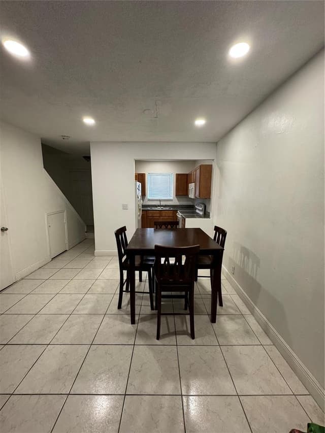 2452 Taylor Street # 204, Hollywood FL 33020 - Hollywood, FL - Photo 3