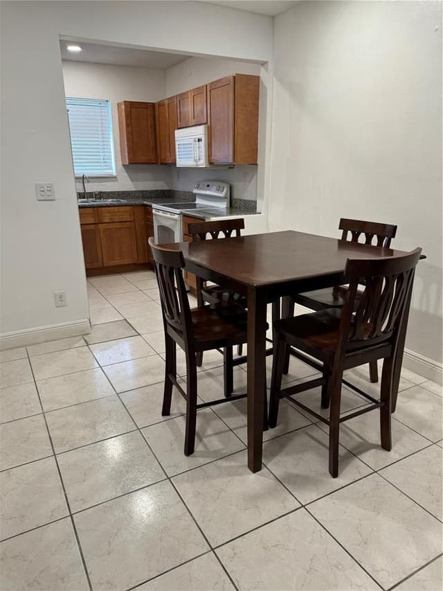2452 Taylor Street # 204, Hollywood FL 33020 - Hollywood, FL - Photo 4