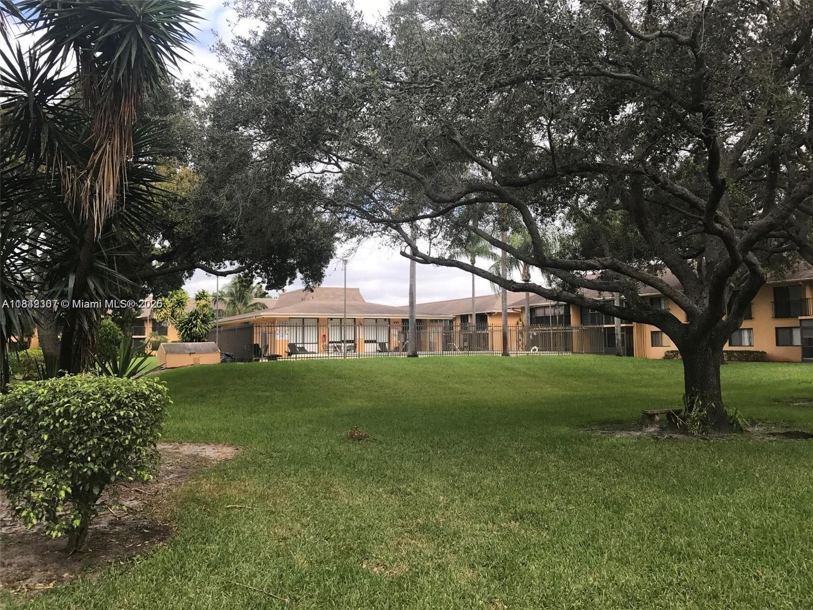 5831 Washington St # 45, Hollywood FL 33023 - Hollywood, FL - Photo 1