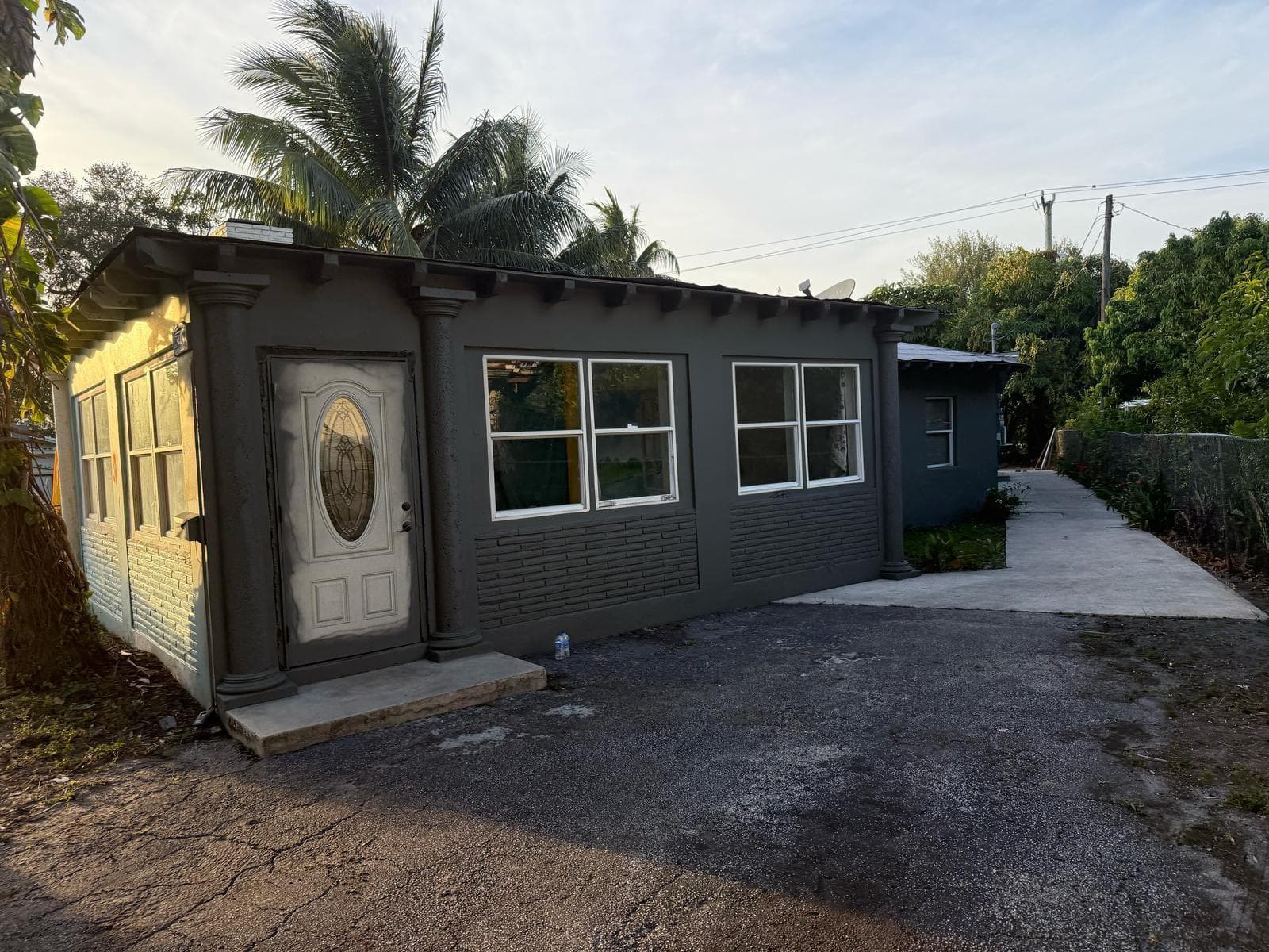2739 Lincoln Street, Hollywood FL 33020