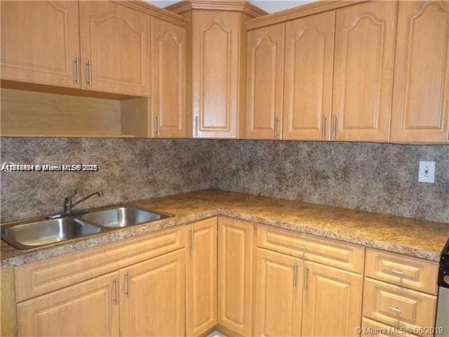 15225 NE 6th Ave # B207, Miami FL 33162 - Miami, FL - Photo 2