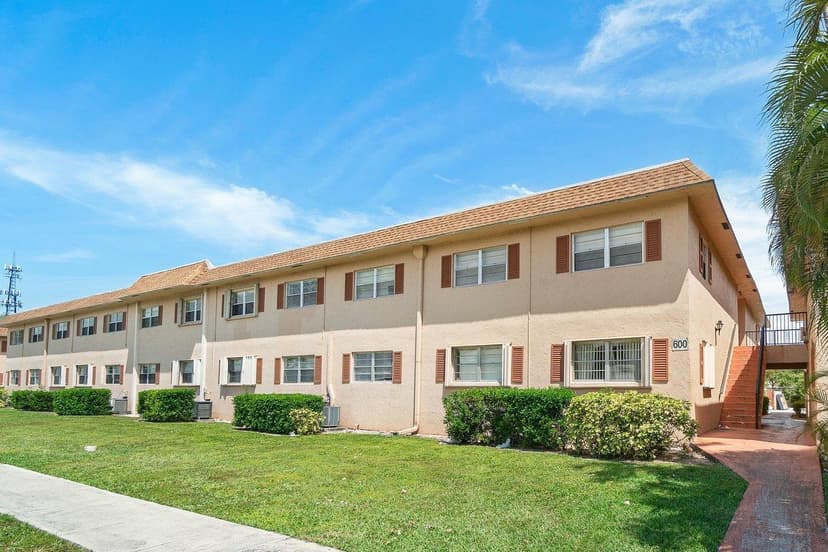 600 SW 2nd 2390 Avenue # 2390, Boca Raton FL 33432