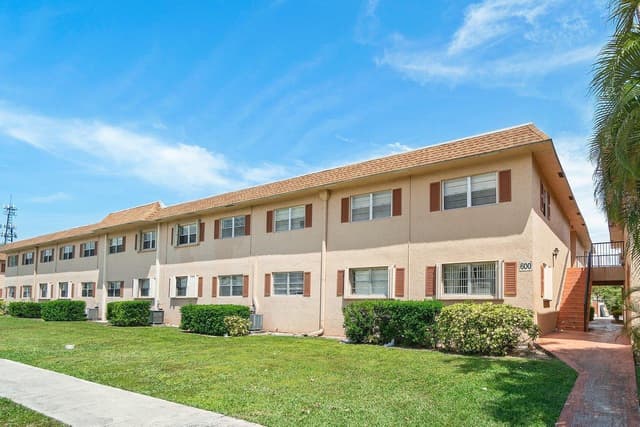 600 SW 2nd 2390 Avenue # 2390, Boca Raton FL 33432 - Boca Raton, FL - Photo 4