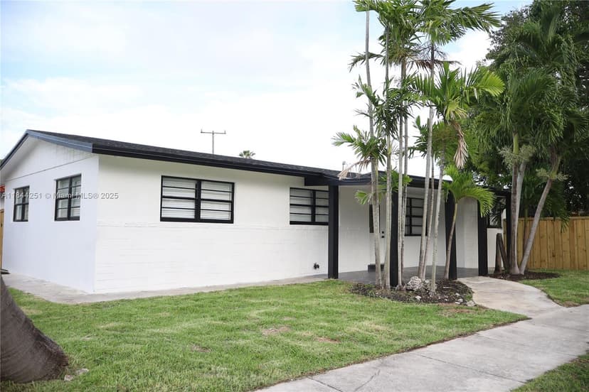 3955 SW 69th Ave, Miami FL 33155