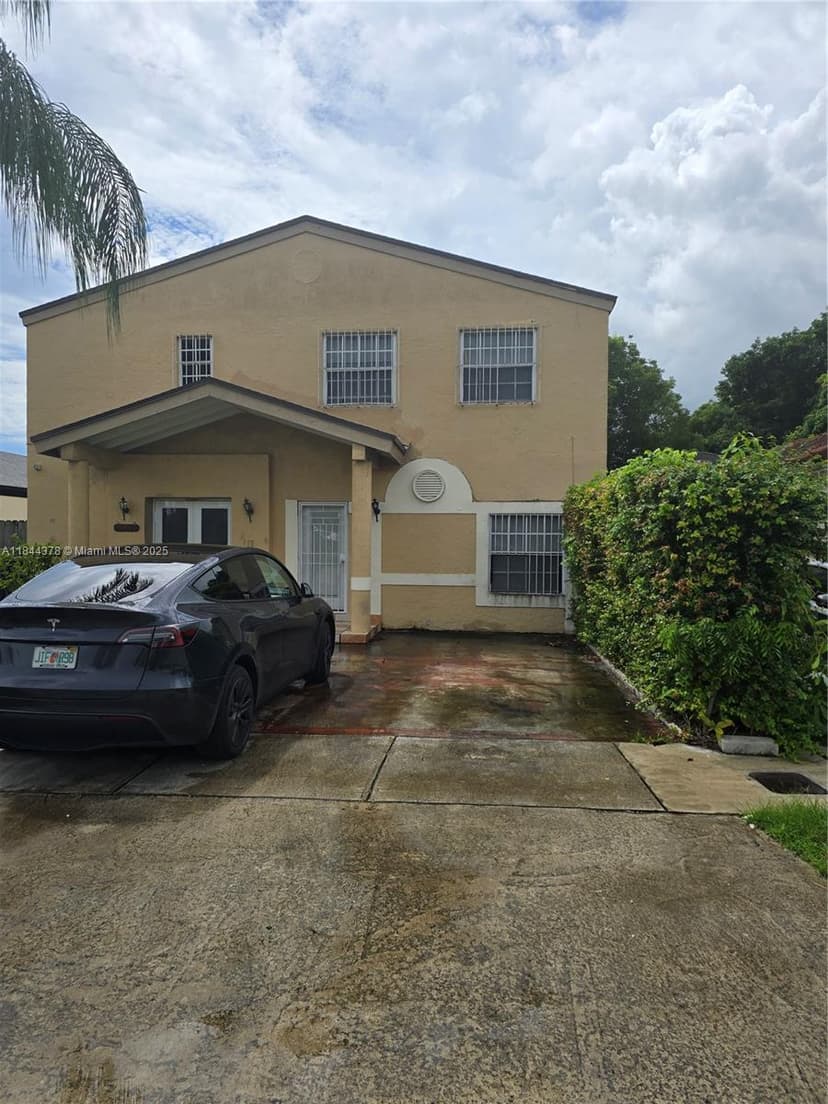 13748 SW 155th Ter, Miami FL 33177