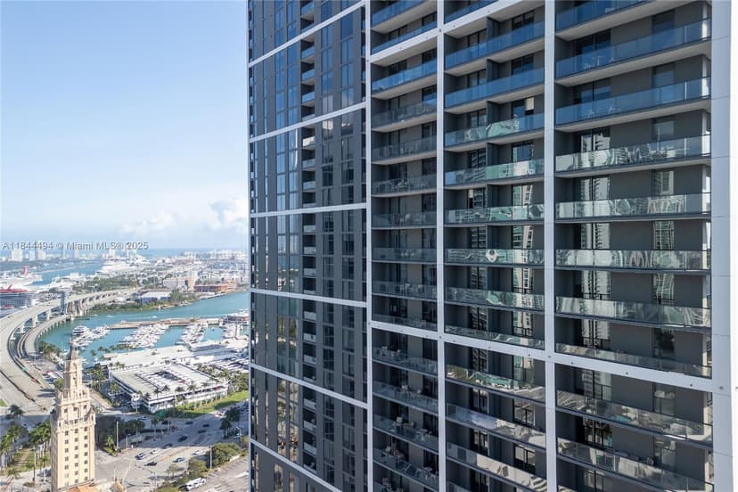 601 NE 1st Av # 4402, Miami FL 33132