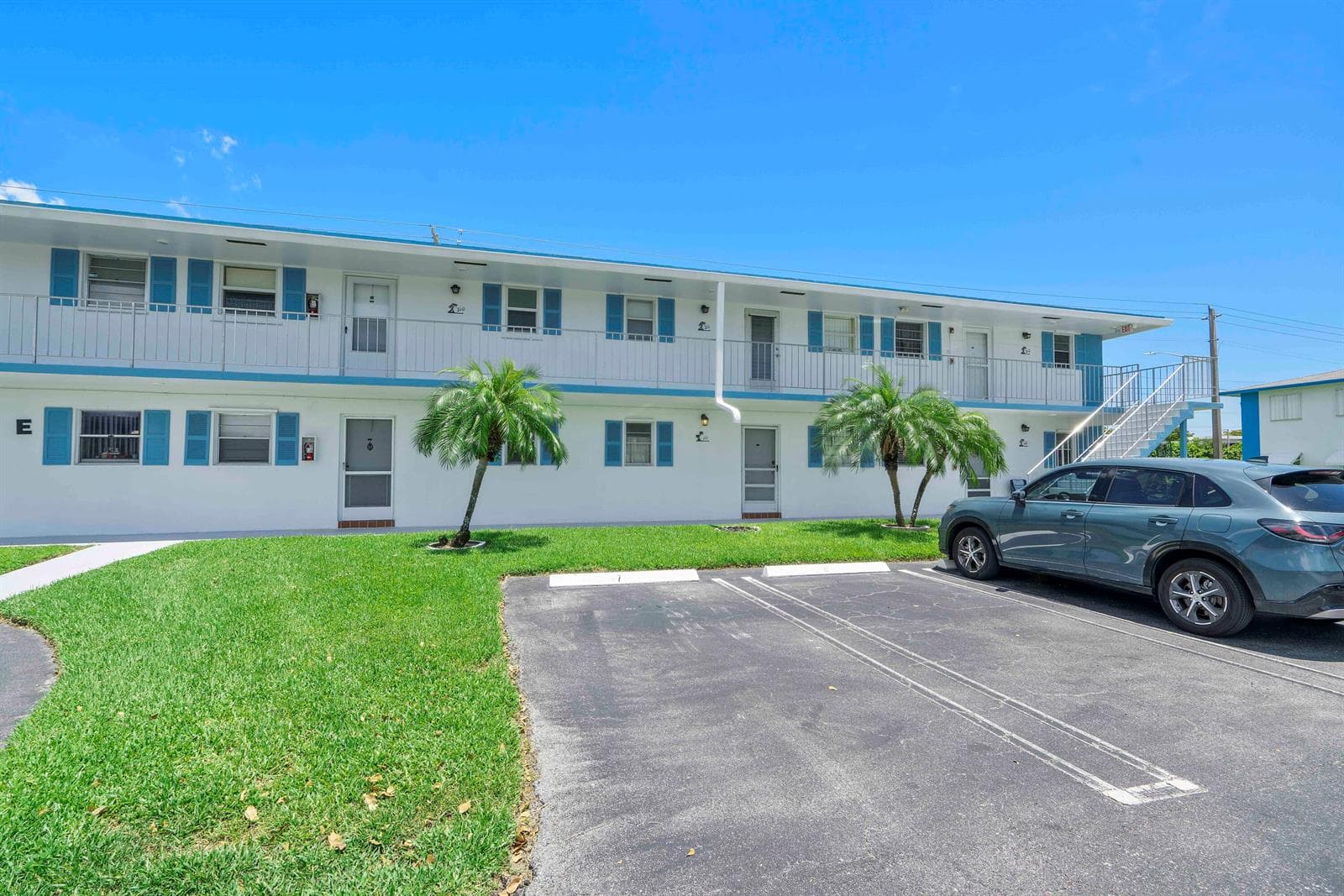 1115 Lake Terrace # 111, Boynton Beach FL 33426
