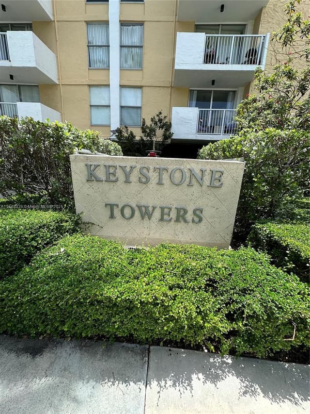 2020 NE 135th St # 807, North Miami FL 33181 - North Miami, FL - Photo 3