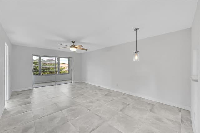 9761 Sunrise Lakes Boulevard # 301, Sunrise FL 33322 - Sunrise, FL - Photo 4
